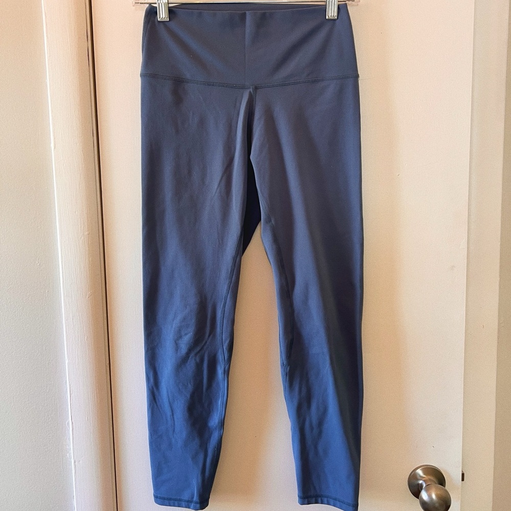 Blue leggings